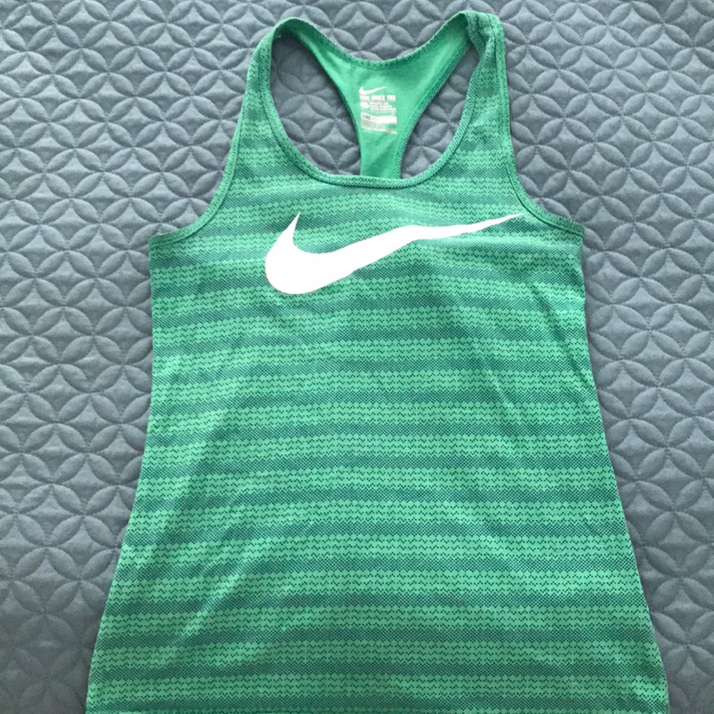 Nike workout tank
